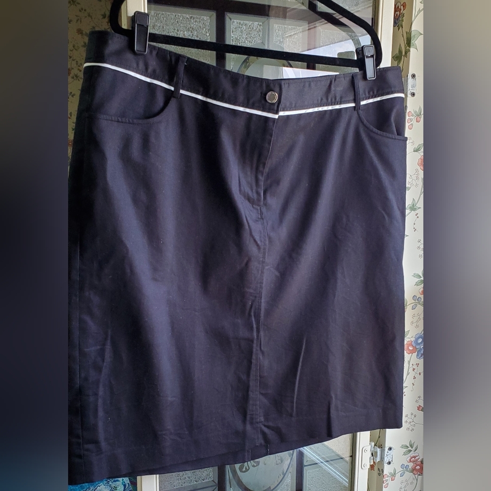 Jones New York 18W black skirt